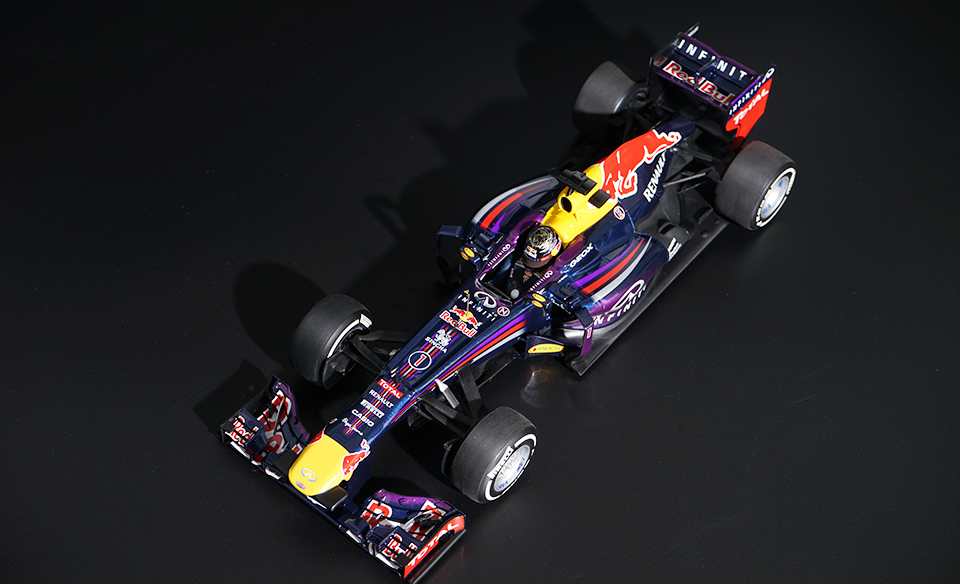 110130201 S.Vettel-Sinner Indian GP 2013-Infiniti Red Bull Racing RB9 Formula One World Champion 2013