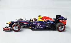 M.Webber-2013 Infiniti Red Bull Racing RB9