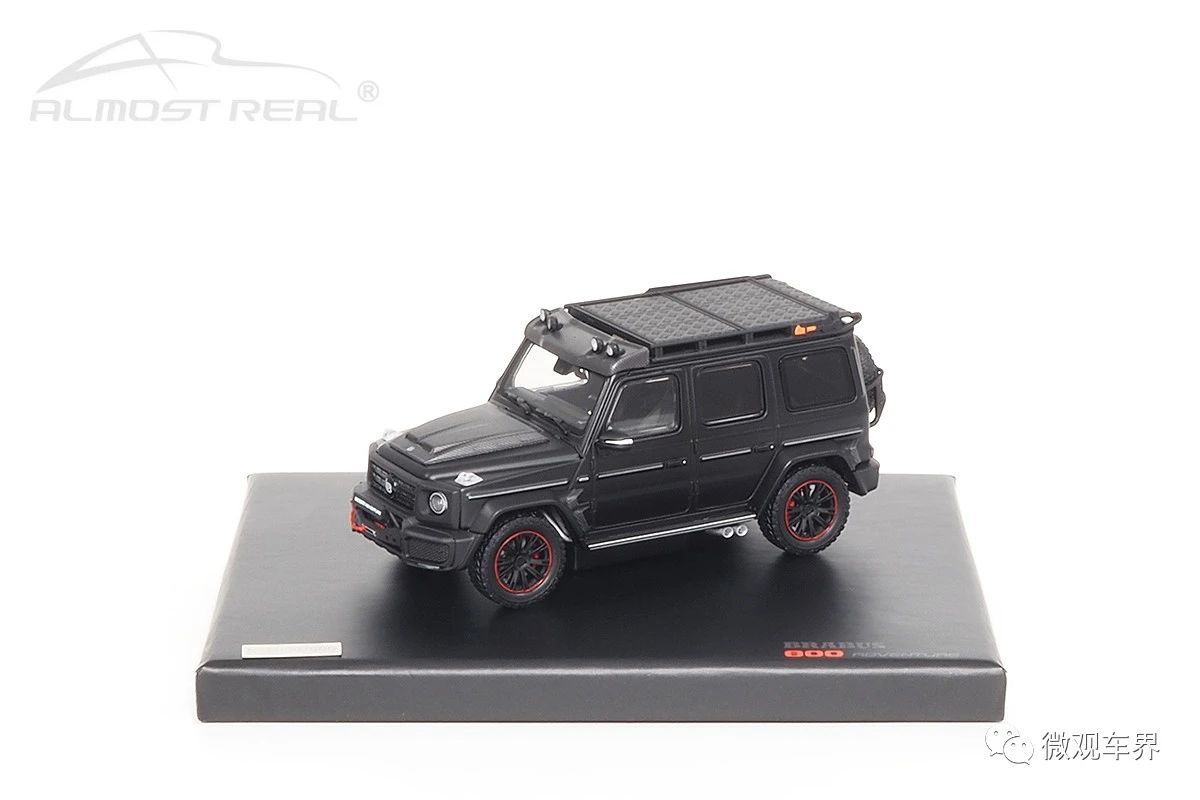 Brabus G-Class with Adventure Package Mercedes-AMG G 63 - 2020 - Designo Night Black Magno 1/43 中文：博速 G-Class 探险套件版 2020款 亚光黑 1/43 颜色：亚光黑车身，黑色内饰，配碳纤维装饰 比例：1/43 主要特征：博速探险版套件，行李架，攀爬梯，越野轮胎，备胎架，前轮转向