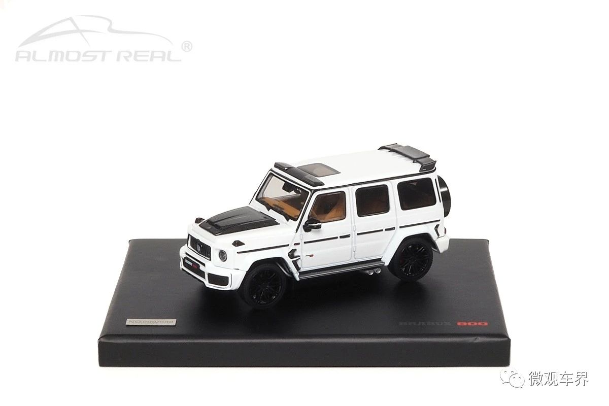 Brabus G-Class Mercedes-AMG G 63 - 2020 - Polar White 1/43 中文：博速 G-Class 2020款 白色 1/43 颜色：白色车身，棕色内饰，配碳纤维装饰 比例：1/43 主要特征：博速碳纤维改装套件，LED高位照明灯，高性能运动车胎，碳纤维尾翼，前轮转向