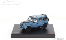 Brabus G-Class Mercedes-AMG G 63 - 2020 - China Blue 1/43 中文：博速 G-Class 2020款 蓝色 1/43 颜色：蓝色车身，白色内饰，配碳纤维装饰 比例：1/43 主要特征：博速碳纤维改装套件，LED高位照明灯，高性能运动车胎，碳纤维尾翼，前轮转向