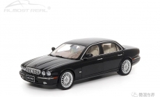 Jaguar XJ6 (X350) - Ebony Black 