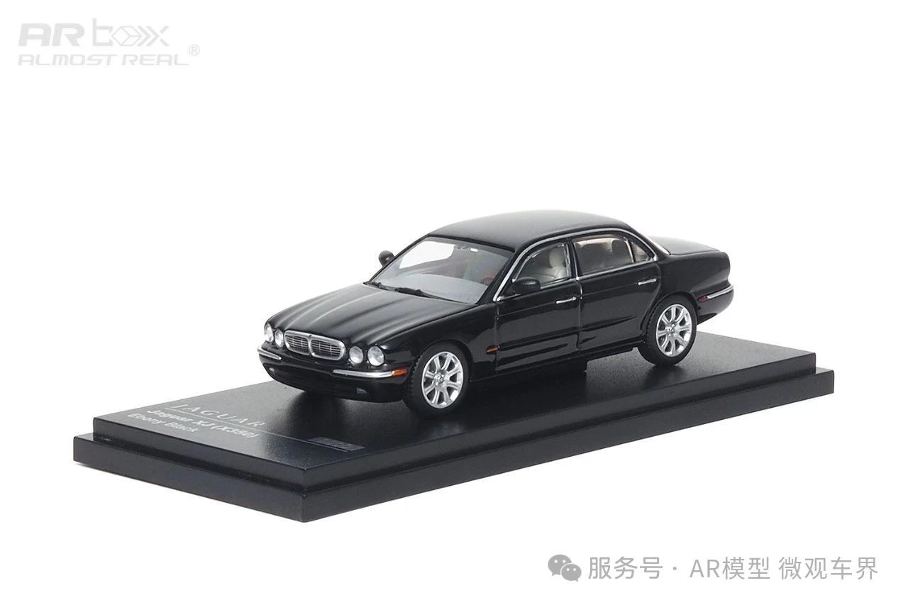 Jaguar XJ6 (X350) - Ebony Black 1/64